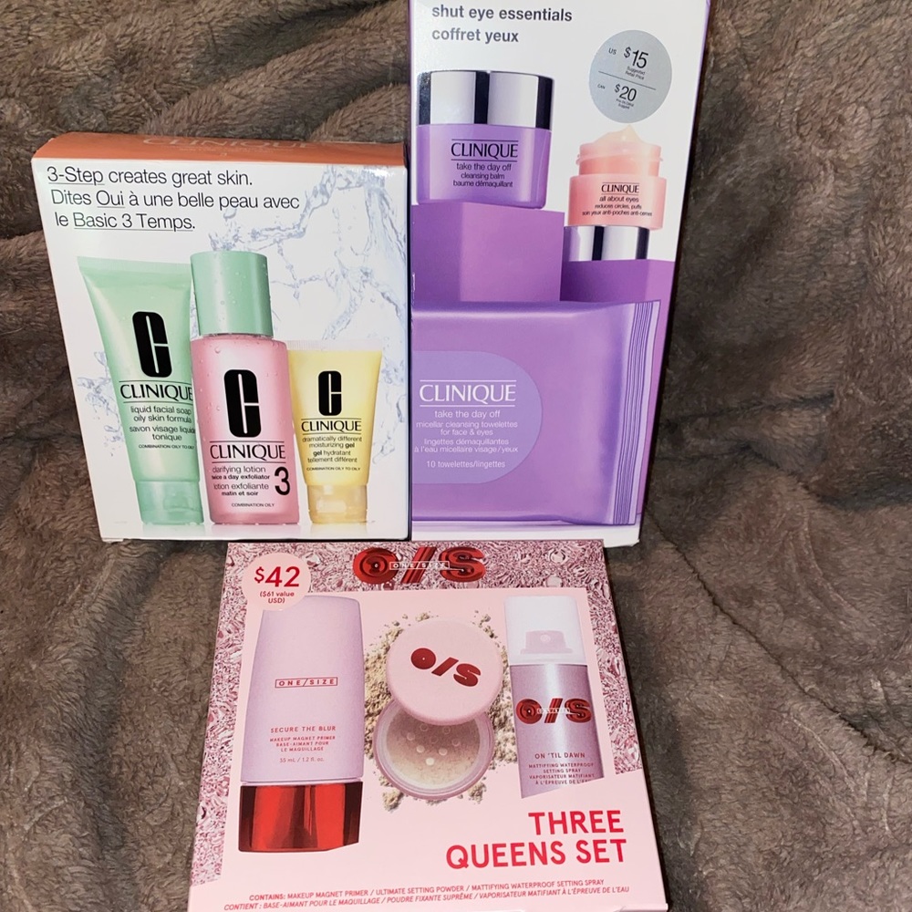 Clinique skin care  & Patrick Starr One Size Three Queen Set